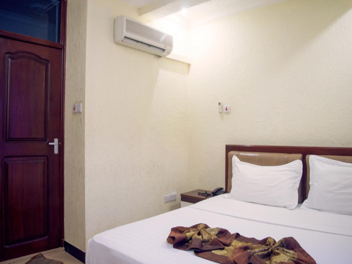 Best Point Hotel 다르에스살람 외부 사진